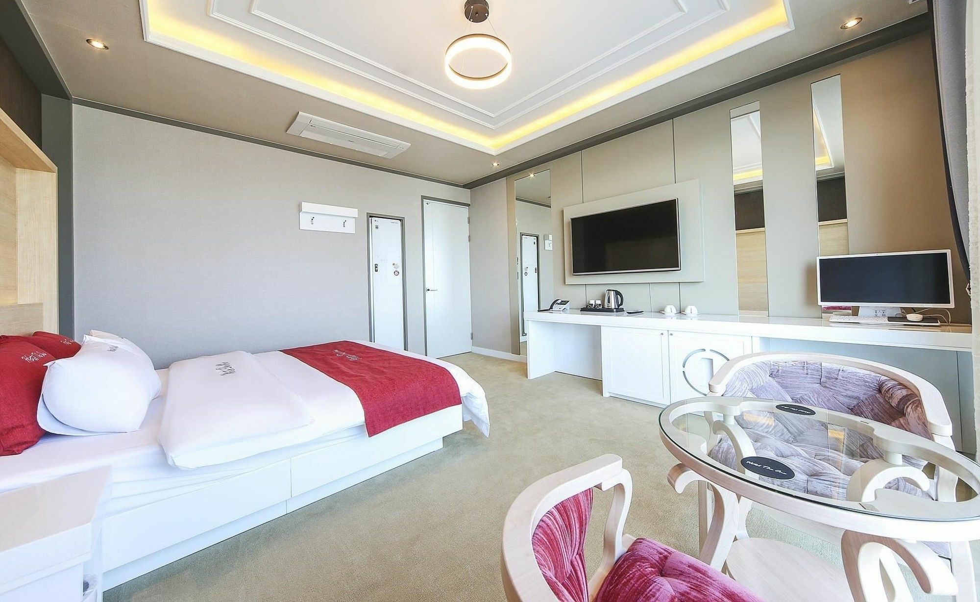 Hotel The One Йосу Экстерьер фото